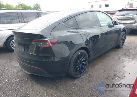 2022 Tesla Model Y Long Range Dual Motor All-Wheel Drive из США, поврежденный, VIN 7SAYGAEE9NF464960